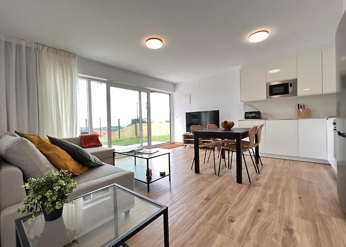 Monte アパート Udias